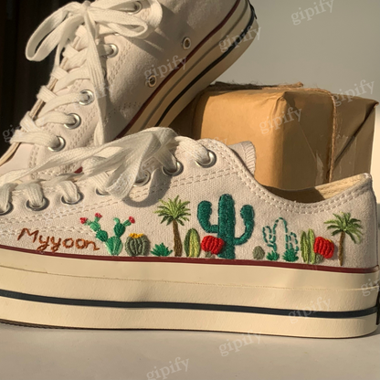 Embroidered Converse/ Custom Converse Chuck Taylor Embroidered Flowers/ Embroidered Converse Low Tops / Wedding Embroidered Shoes