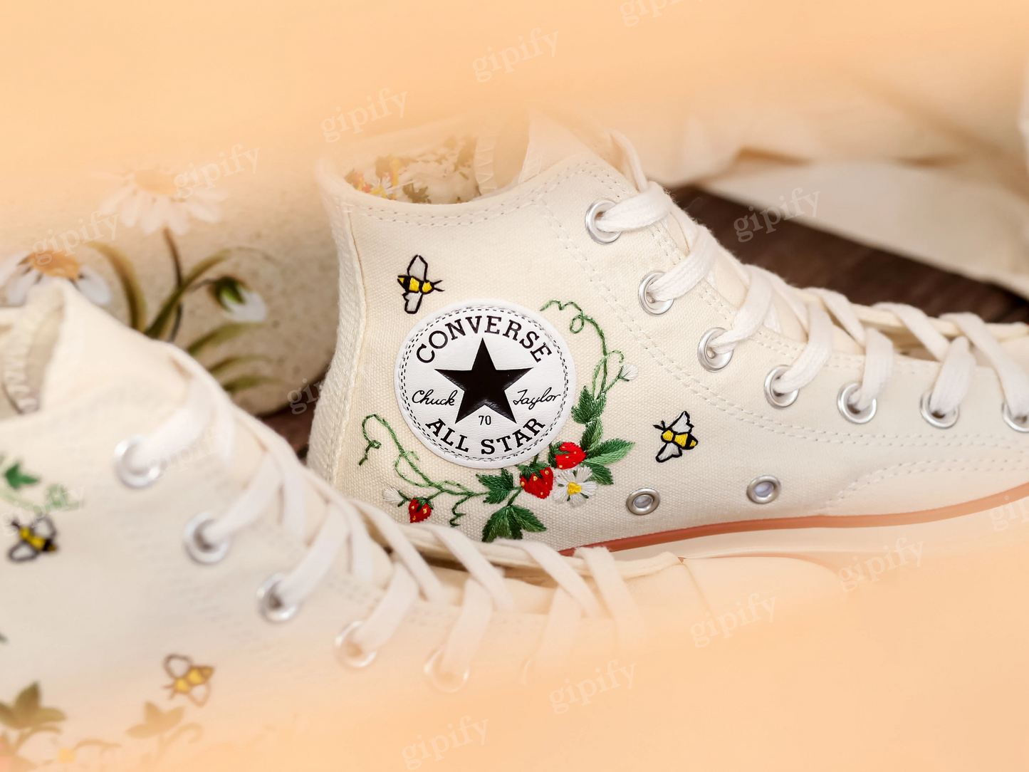 Customized Embroidery Converse Women, Bee and Strawberry Embroidered Converse, Strawberry Embroidered Shoes, Strawberry Embroidered Sneakers