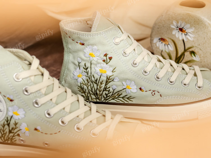 Custom Embroidered Converse Women, Daisy Embroidered Shoes for Bride, Bridal Flowers Embroidered Sneaker for Wedding, Unique Gifts for Her