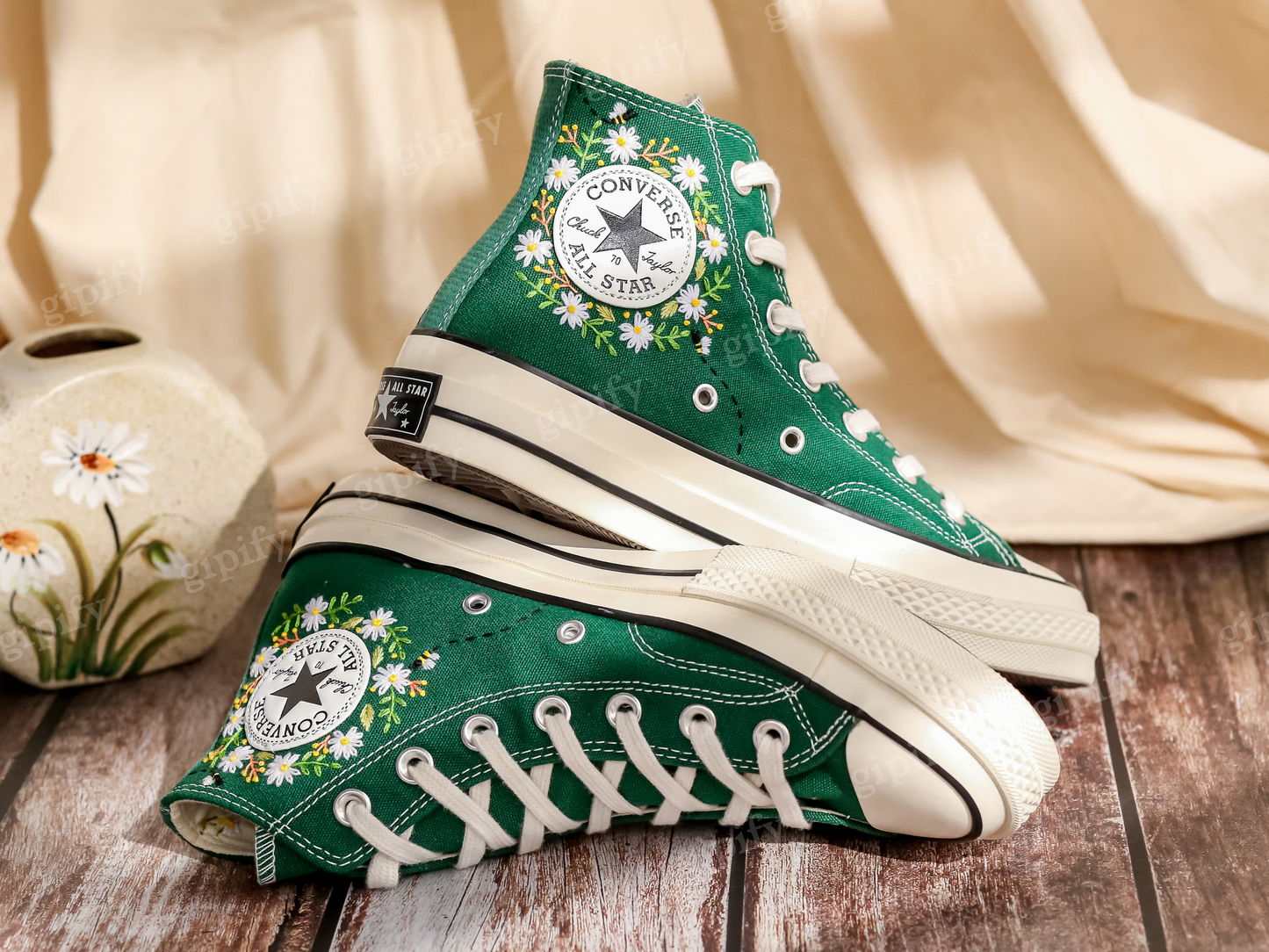 Customized Converse Embroidered Shoes, Small Flower Embroidered Shoes Custom, Converse Embroidery Designs, Handmade Gift for Women