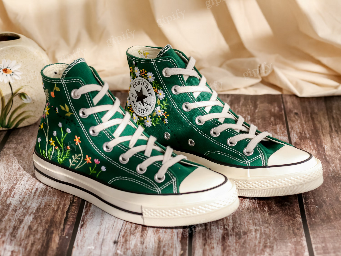 Customized Converse Embroidered Shoes, Small Flower Embroidered Shoes Custom, Converse Embroidery Designs, Handmade Gift for Women