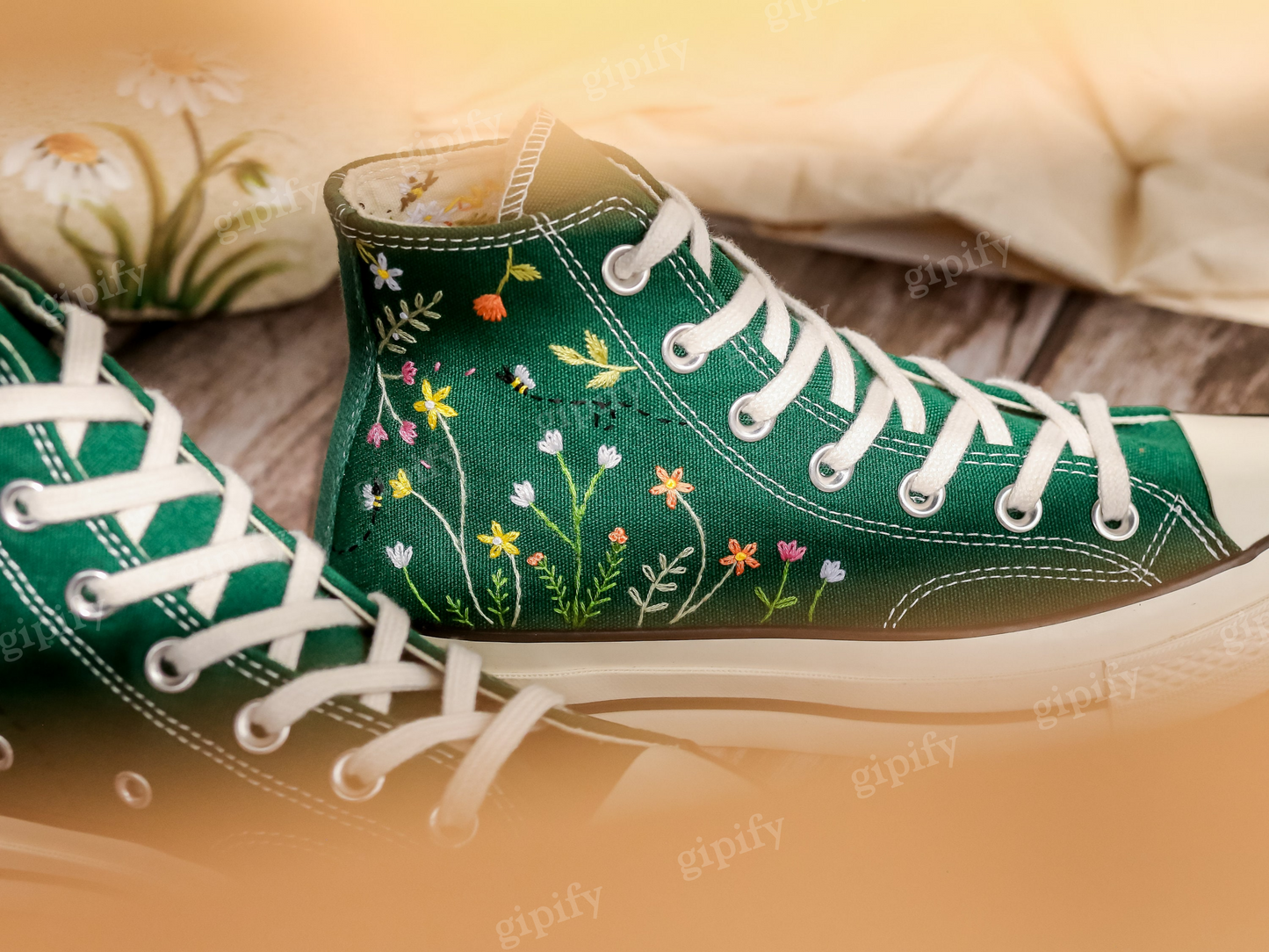 Customized Converse Embroidered Shoes, Small Flower Embroidered Shoes Custom, Converse Embroidery Designs, Handmade Gift for Women