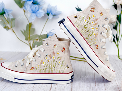 Custom Embroidered Converse High Tops/ Custom Converse Chuck Taylor 1970s Embroidered Daisy Flower/ Wedding sneakers/ Wedding Gift