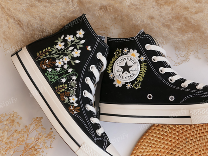 Custom Embroidered Converse High Tops, Custom Shoes Taylor 1970 Embroidered Daisy Flower, Embroidered Converse Daisy Flower, Wedding sneaker