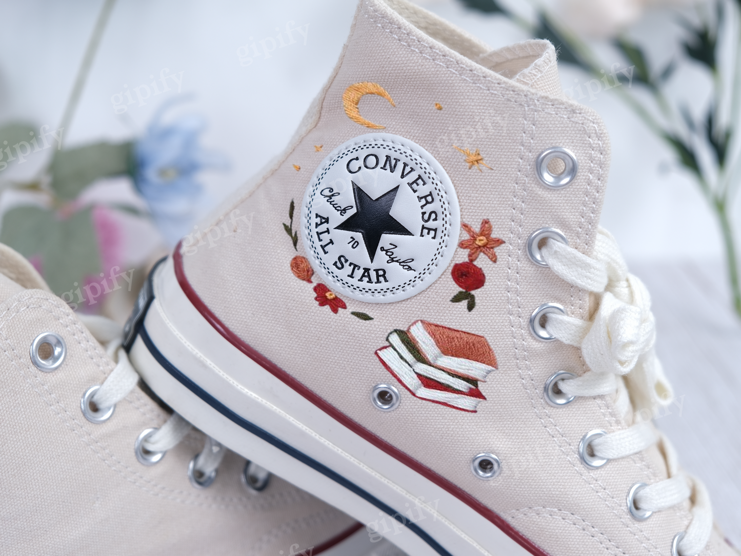 Custom Embroidered Converse Chuck Taylor All Star Shoes/Cat and Flower/1989 Embroidered Sneaker/Flower Embroidery Shoes/Handmade Gifts