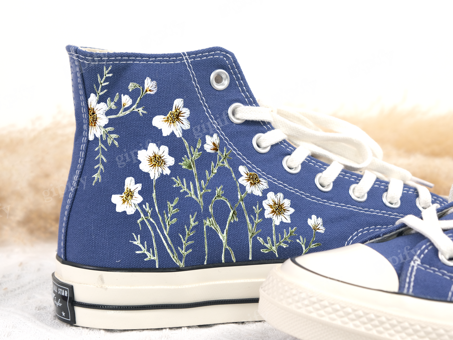 Custom Wedding Sneakers Platform, White Flower Embroidered Converse, Daisy Embroidery Bridal Sneakers, Personalized Bride Shoes Wedding Gift