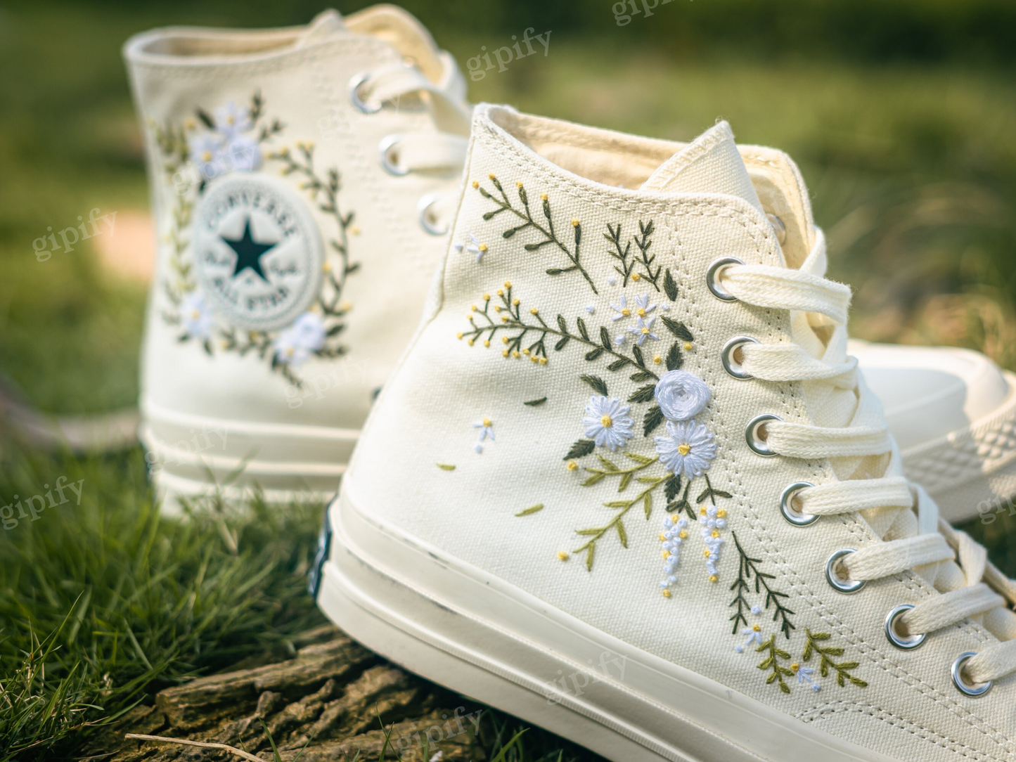 Custom Embroidered Wedding Converse, White Flowers Embroidered Sneakers for Bride, Embroidered Wedding Reception Shoes, Wedding Gifts