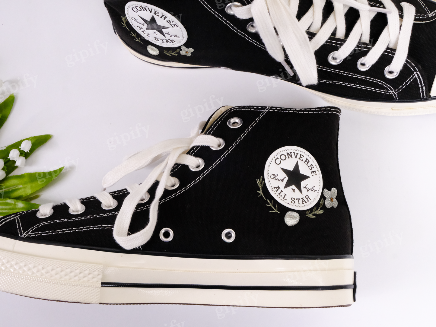 Custom Embroidered Converse High Tops/ Custom Converse Chuck Taylor 1970s Embroidered Daisy Flower/ Wedding sneakers/ Wedding Gift