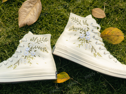 Custom Embroidered Wedding Converse, White Flowers Embroidered Sneakers for Bride, Embroidered Wedding Reception Shoes, Wedding Gifts